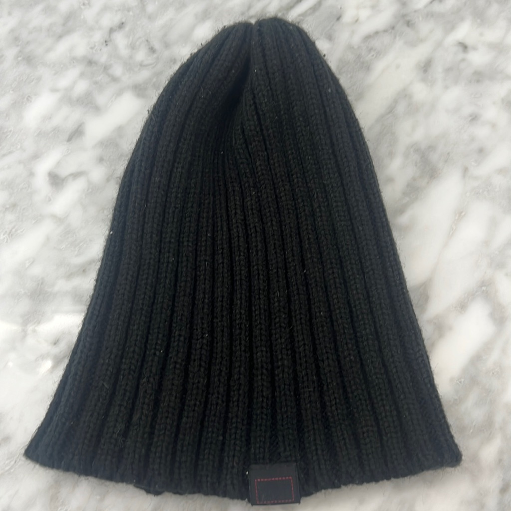 Black Men’s Knit Beanie